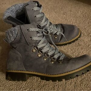 Cliffs by WHITE MOUNTAIN Charcoal Lace-Up Boots